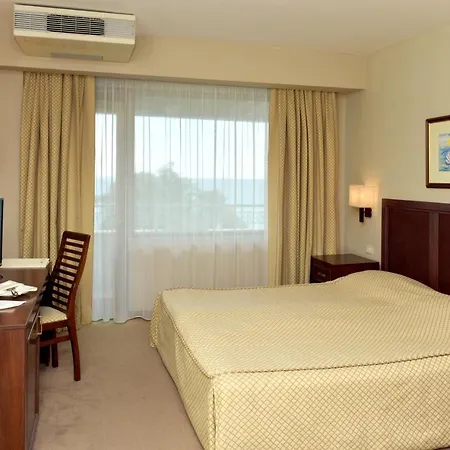 Lotos Hotel, Riviera Club 4*