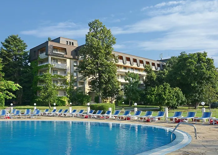 Hvd Lotos منتجع 4*